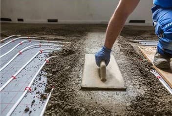 Screeding